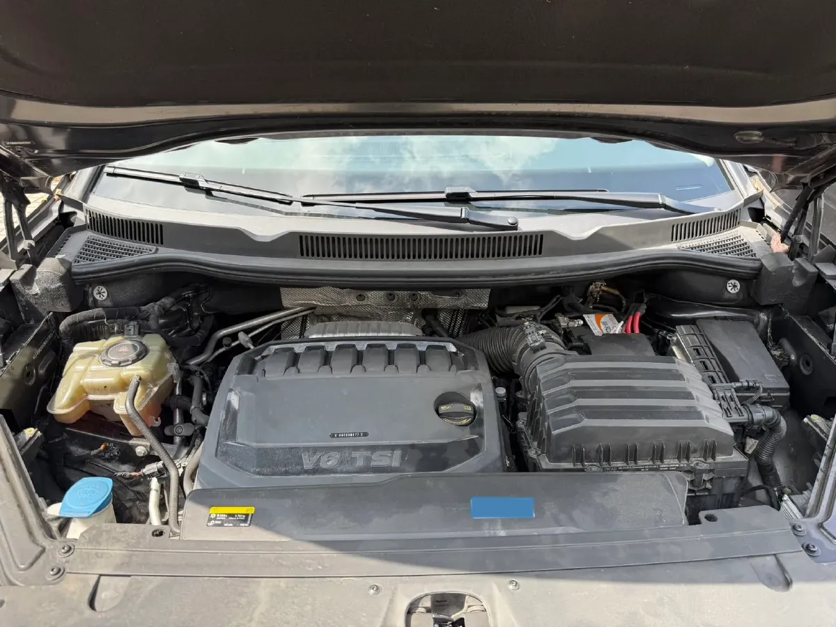 2021 Volkswagen Talagon 2.5T 299HP V6 7DCT,autocango,china used car exporter,china ev exporter,chinese used car exporter,chinese used ev exporter