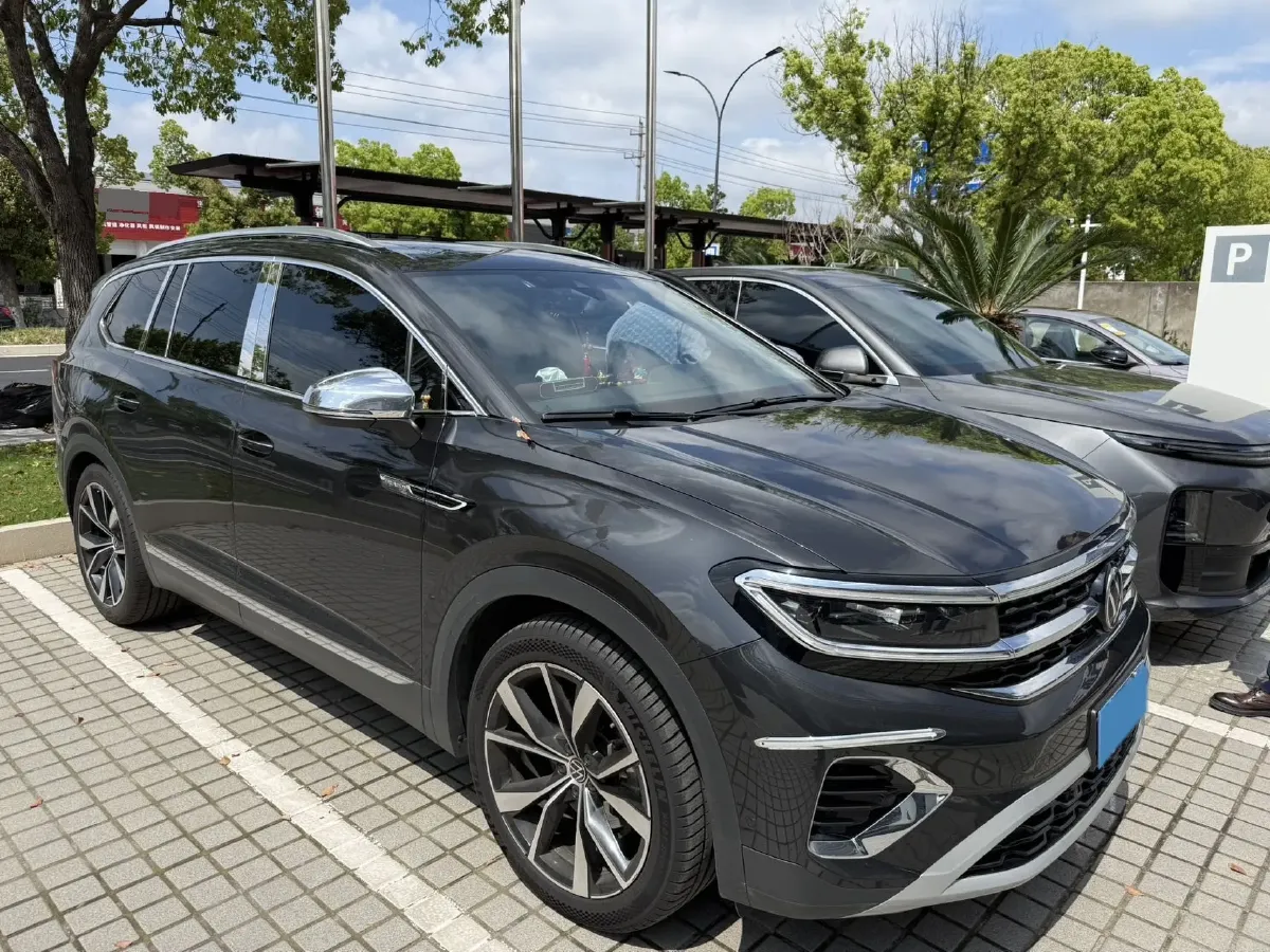 2021 Volkswagen Talagon 2.5T 299HP V6 7DCT,autocango,china used car exporter,china ev exporter,chinese used car exporter,chinese used ev exporter