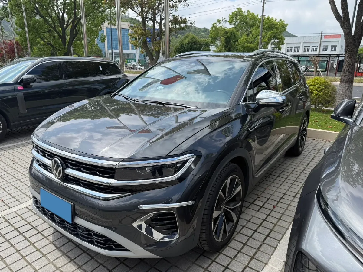 2021 Volkswagen Talagon 2.5T 299HP V6 7DCT,autocango,china used car exporter,china ev exporter,chinese used car exporter,chinese used ev exporter