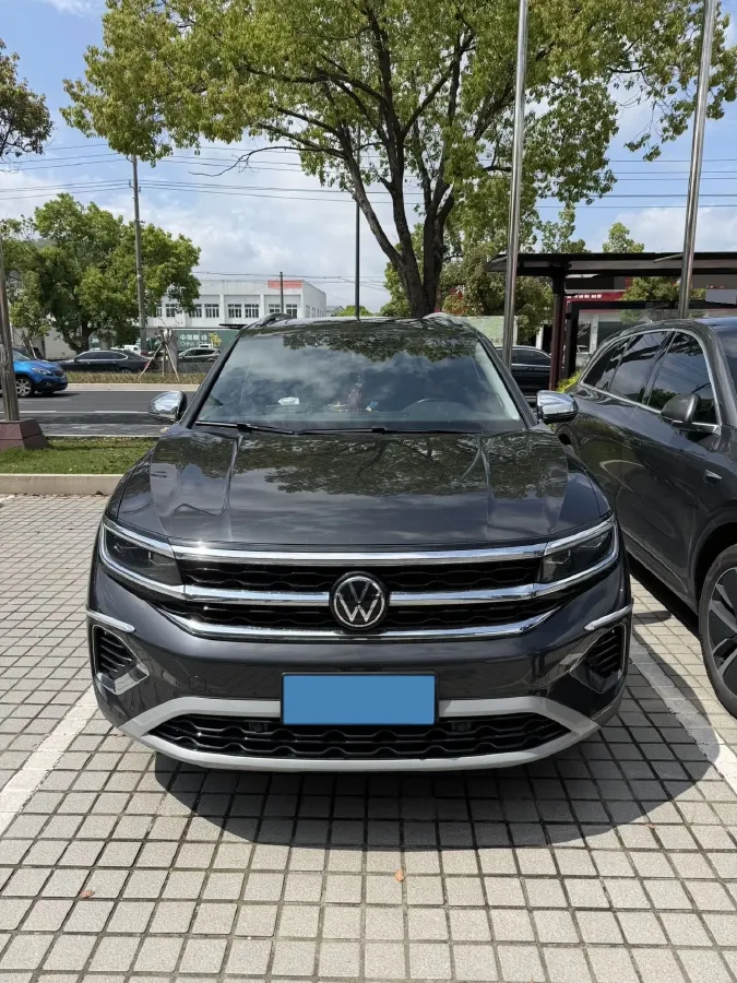 2021 Volkswagen Talagon 2.5T 299HP V6 7DCT,autocango,china used car exporter,china ev exporter,chinese used car exporter,chinese used ev exporter