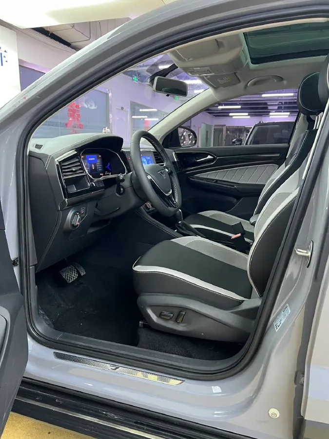 2023 Jetta VS7 1.4T 150HP L4 6AT,autocango,china used car exporter,china ev exporter,chinese used car exporter,chinese used ev exporter