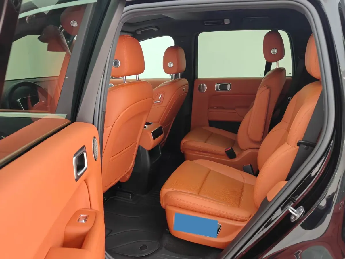 2024 Volvo S60 2.0T 197HP L4 7DCT,autocango,china used car exporter,china ev exporter,chinese used car exporter,chinese used ev exporter