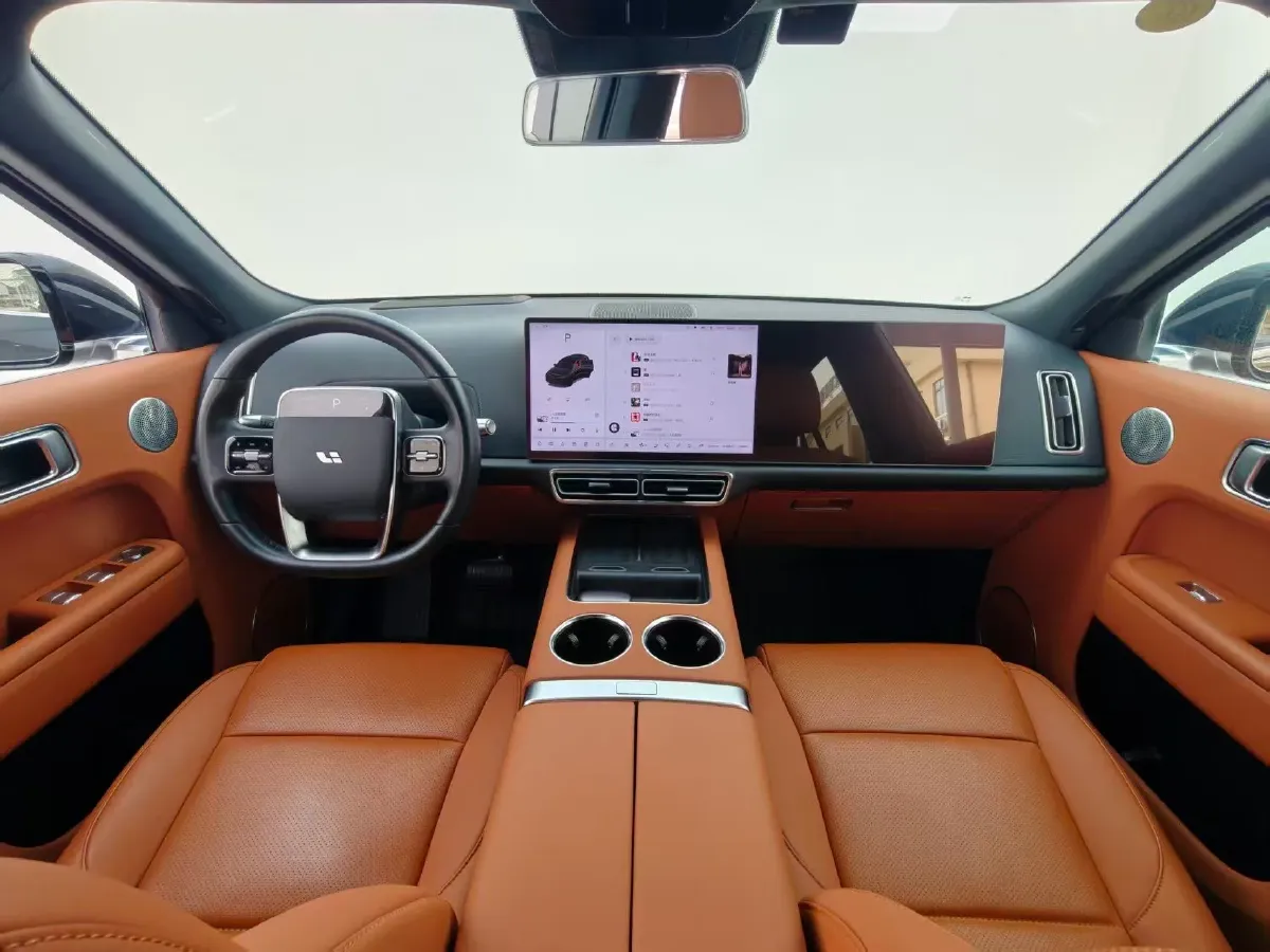 2024 Volvo S60 2.0T 197HP L4 7DCT,autocango,china used car exporter,china ev exporter,chinese used car exporter,chinese used ev exporter