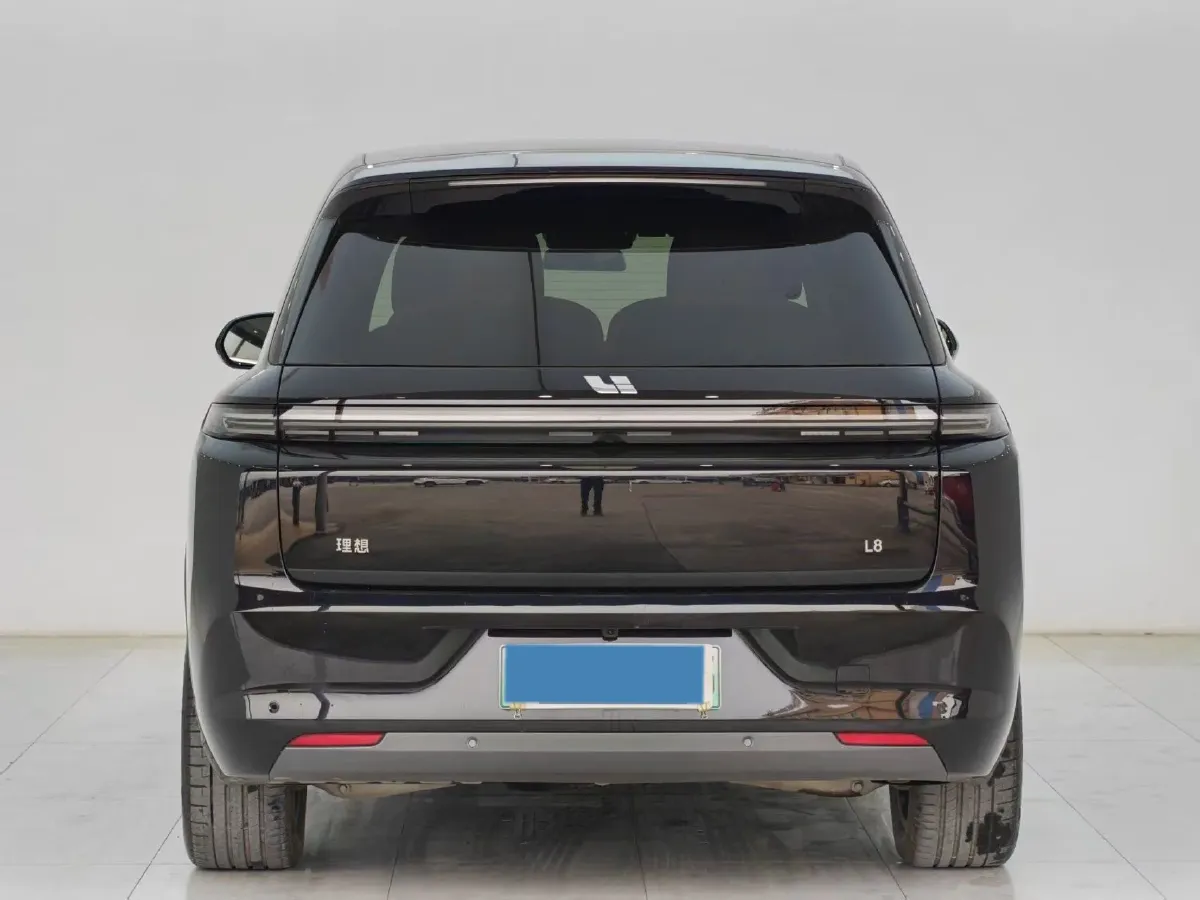 2024 Volvo S60 2.0T 197HP L4 7DCT,autocango,china used car exporter,china ev exporter,chinese used car exporter,chinese used ev exporter