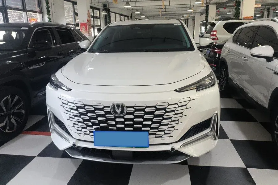 2022 Chevrolet Menlo BEV 61.1KWH,autocango,china used car exporter,china ev exporter,chinese used car exporter,chinese used ev exporter