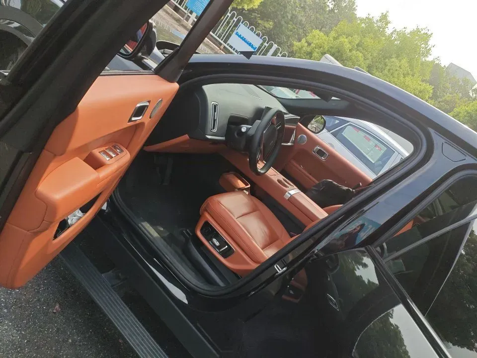 2024 Toyota Granvia 2.5L 189HP L4 E-CVT Hybrid,autocango,china used car exporter,china ev exporter,chinese used car exporter,chinese used ev exporter