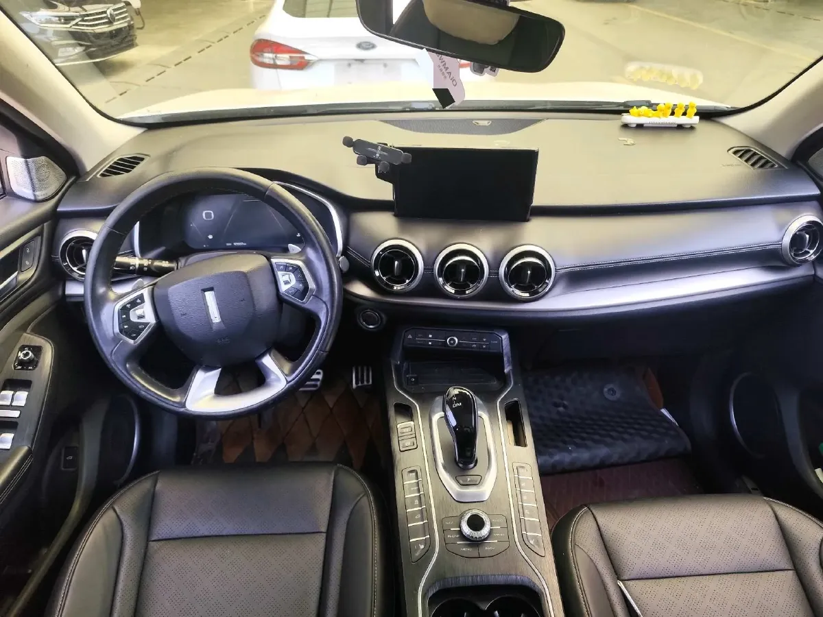 2018 WEY VV6 2.0T 197HP L4 7DCT,autocango,china used car exporter,china ev exporter,chinese used car exporter,chinese used ev exporter