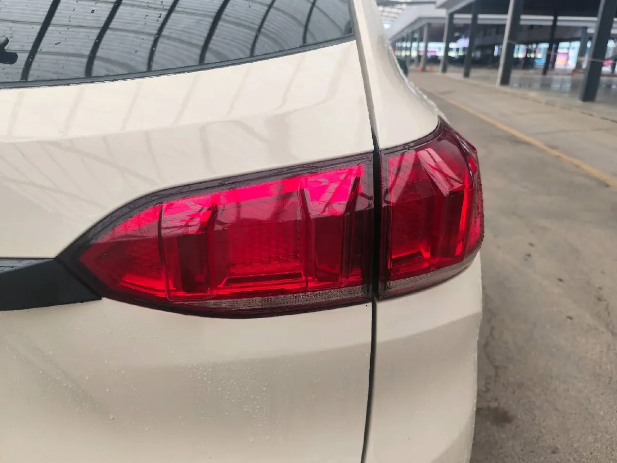 2018 WEY VV6 2.0T 197HP L4 7DCT,autocango,china used car exporter,china ev exporter,chinese used car exporter,chinese used ev exporter