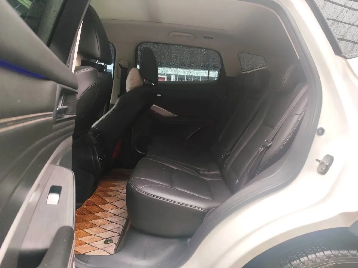 2018 WEY VV6 2.0T 197HP L4 7DCT,autocango,china used car exporter,china ev exporter,chinese used car exporter,chinese used ev exporter