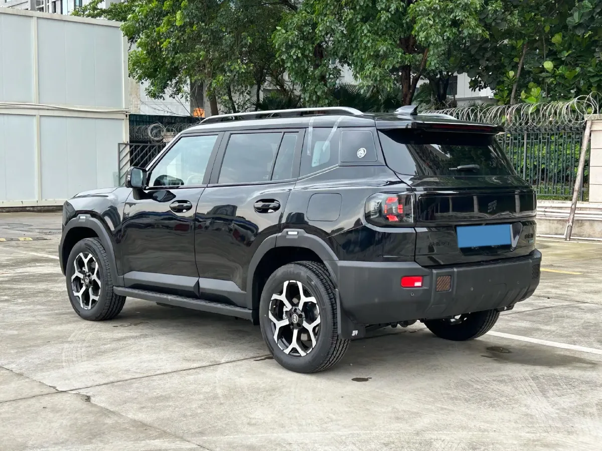 2025 MAXUS XinTu V70 2.0T 150HP L4 9AT,autocango,china used car exporter,china ev exporter,chinese used car exporter,chinese used ev exporter