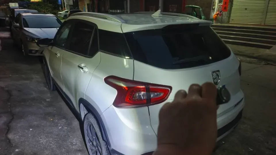 2017 HaiMa S5 Young Edition 1.6L 122HP L4 5MT,autocango,china used car exporter,china ev exporter,chinese used car exporter,chinese used ev exporter
