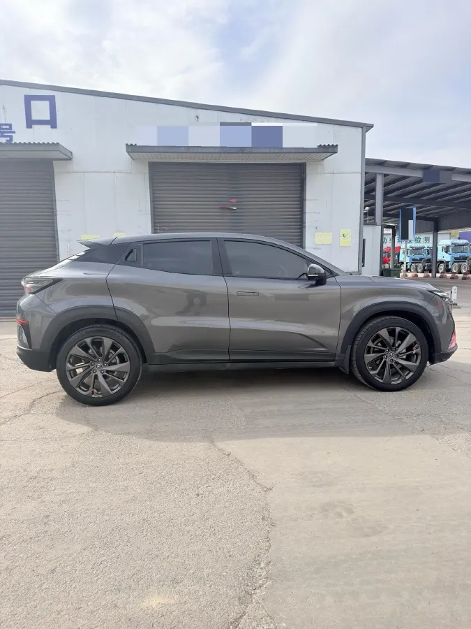 2020 ChangAn UNI-T 1.5T 180HP L4 7DCT,autocango,china used car exporter,china ev exporter,chinese used car exporter,chinese used ev exporter