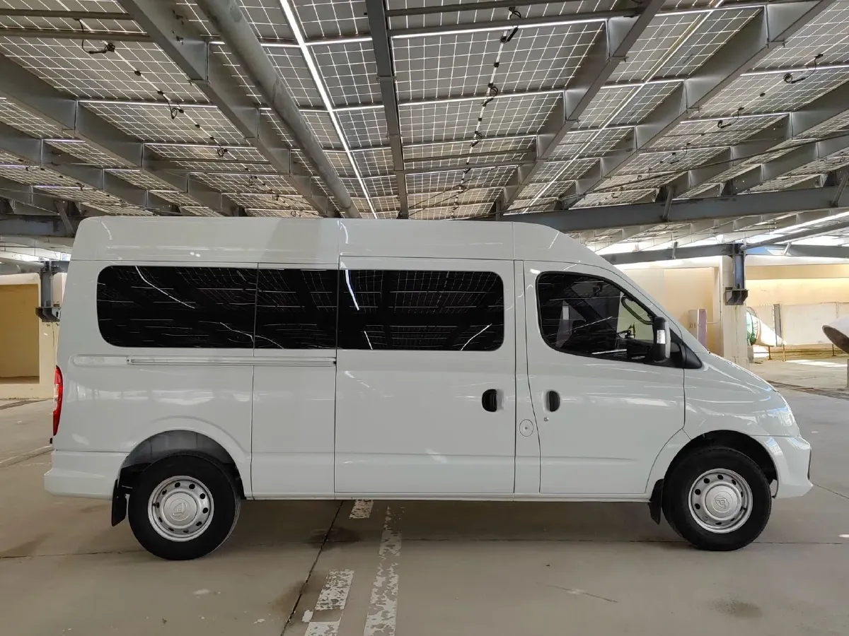 2025 MAXUS XinTu V80 2.0T 147HP L4 6MT,autocango,china used car exporter,china ev exporter,chinese used car exporter,chinese used ev exporter