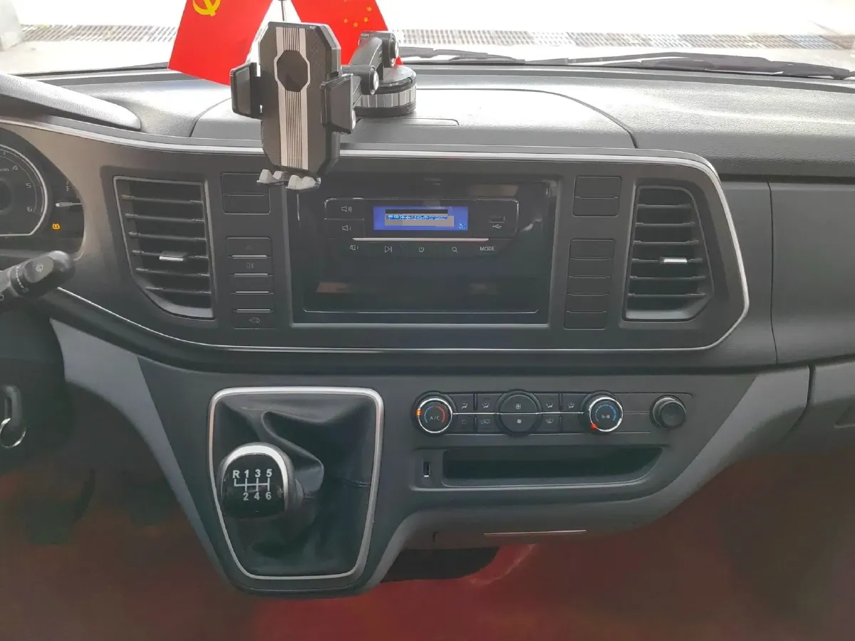 2025 MAXUS XinTu V80 2.0T 147HP L4 6MT,autocango,china used car exporter,china ev exporter,chinese used car exporter,chinese used ev exporter