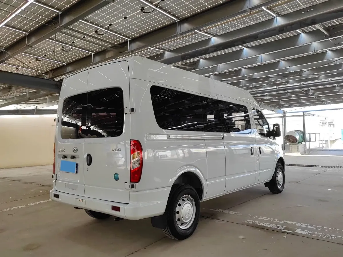 2025 MAXUS XinTu V80 2.0T 147HP L4 6MT,autocango,china used car exporter,china ev exporter,chinese used car exporter,chinese used ev exporter