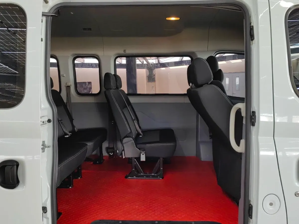 2025 MAXUS XinTu V80 2.0T 147HP L4 6MT,autocango,china used car exporter,china ev exporter,chinese used car exporter,chinese used ev exporter