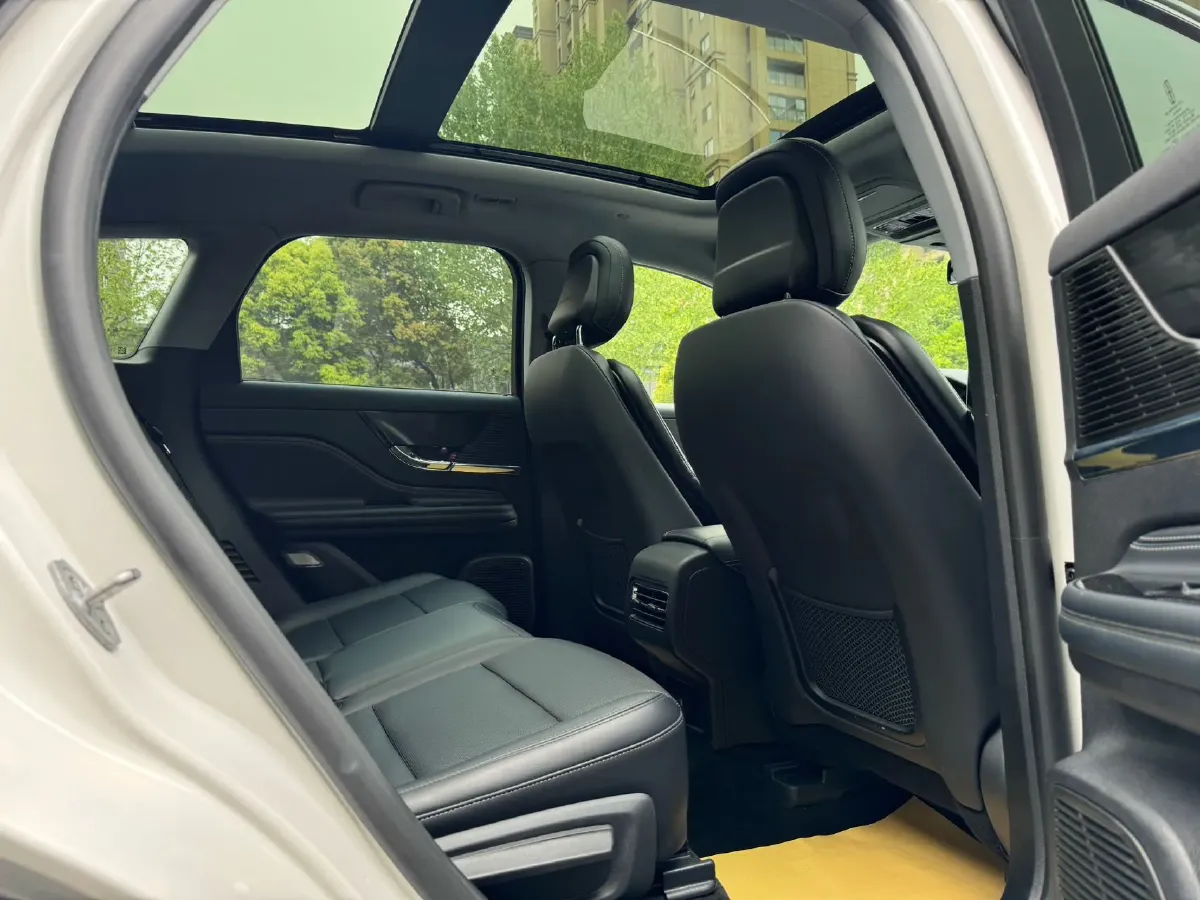 2021 Lincoln Corsair 2.0T 245HP L4 8AT,autocango,china used car exporter,china ev exporter,chinese used car exporter,chinese used ev exporter