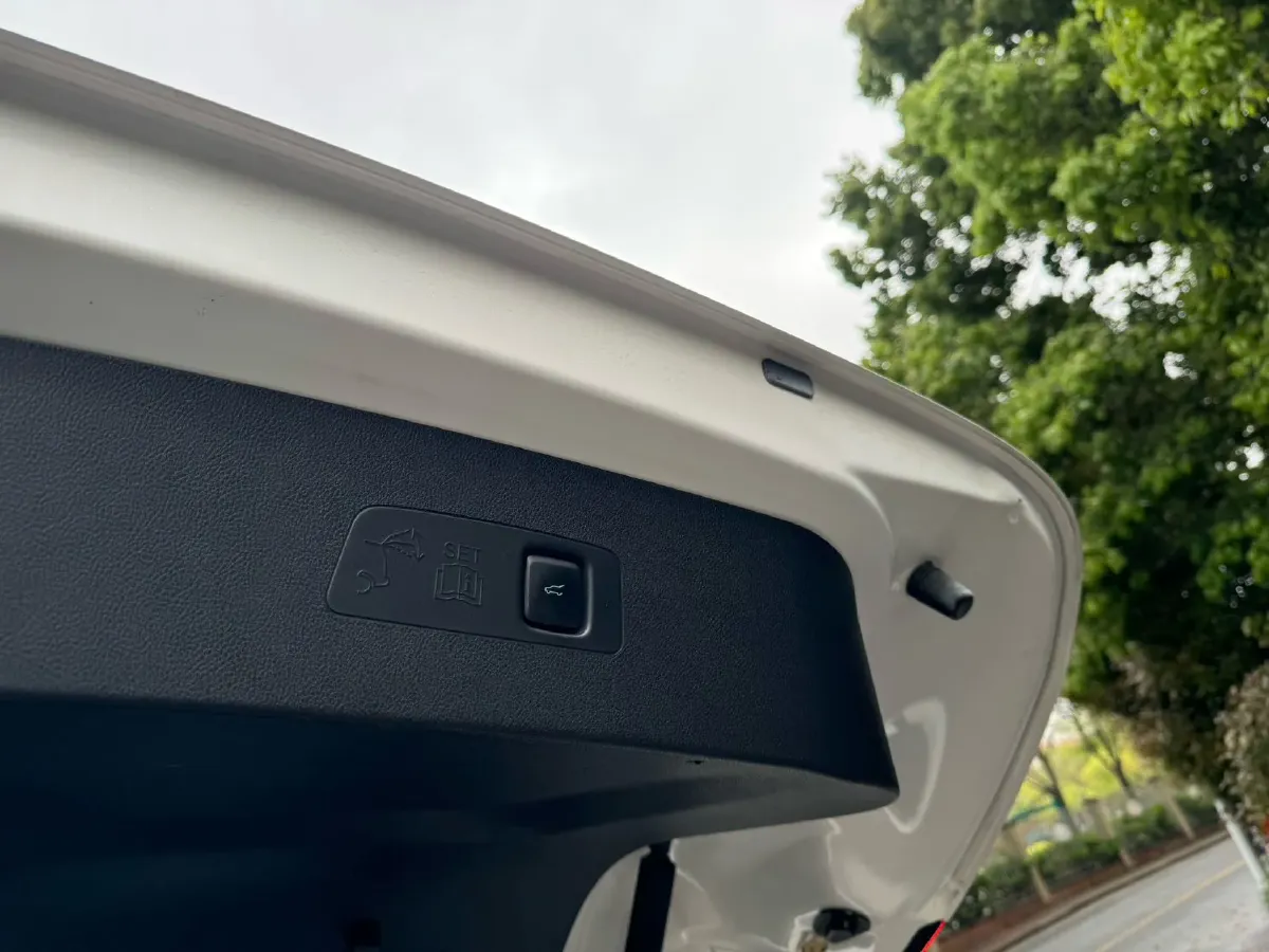 2021 Lincoln Corsair 2.0T 245HP L4 8AT,autocango,china used car exporter,china ev exporter,chinese used car exporter,chinese used ev exporter