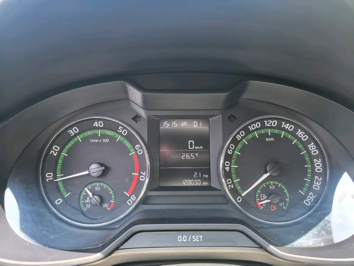 2019 Skoda Octavia 1.5L 116HP L4 6AT,autocango,china used car exporter,china ev exporter,chinese used car exporter,chinese used ev exporter