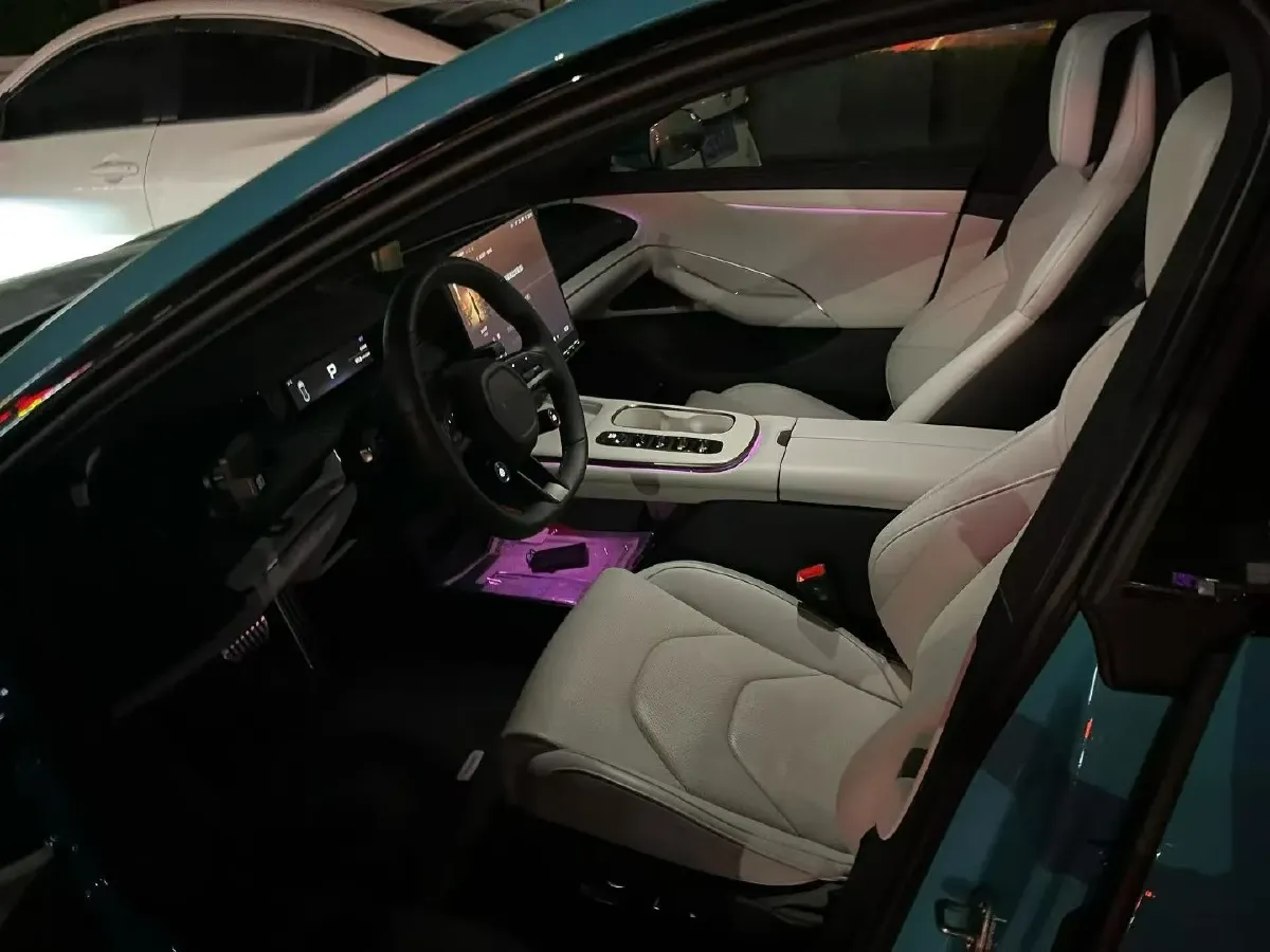 2024 MI SU7 BEV 101KWH,autocango,china used car exporter,china ev exporter,chinese used car exporter,chinese used ev exporter