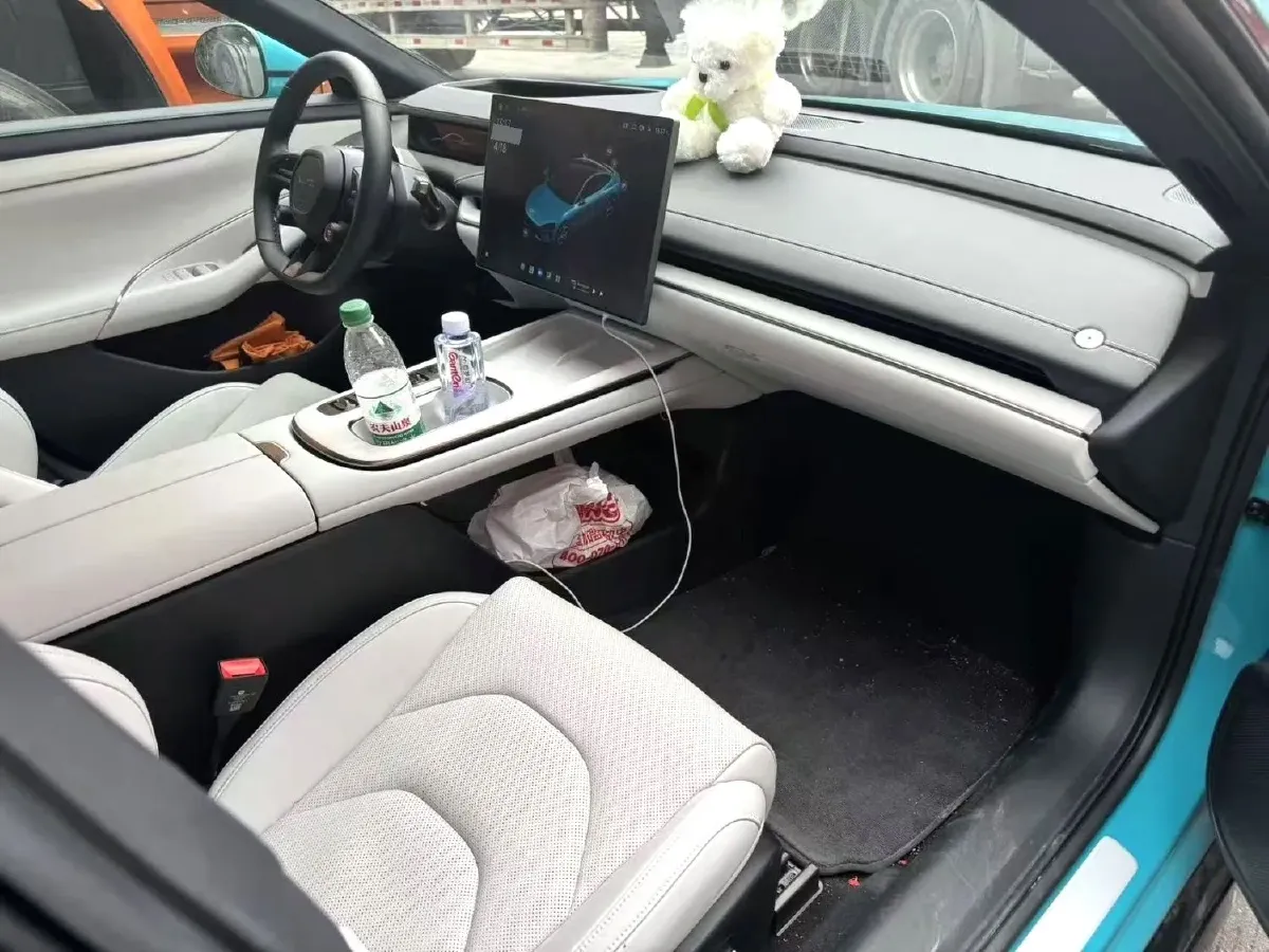 2024 MI SU7 BEV 101KWH,autocango,china used car exporter,china ev exporter,chinese used car exporter,chinese used ev exporter