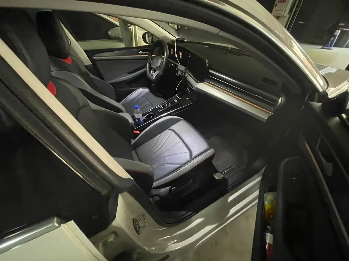 2023 Volkswagen Lamando 1.4T 150HP L4 7DCT,autocango,china used car exporter,china ev exporter,chinese used car exporter,chinese used ev exporter