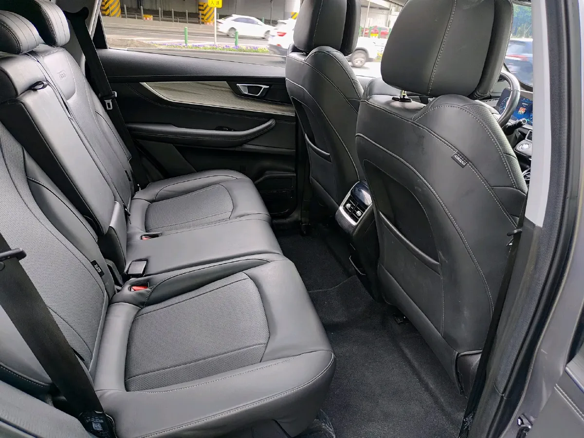 2023 Chery Tiggo 8 1.6T 197HP L4 7DCT,autocango,china used car exporter,china ev exporter,chinese used car exporter,chinese used ev exporter