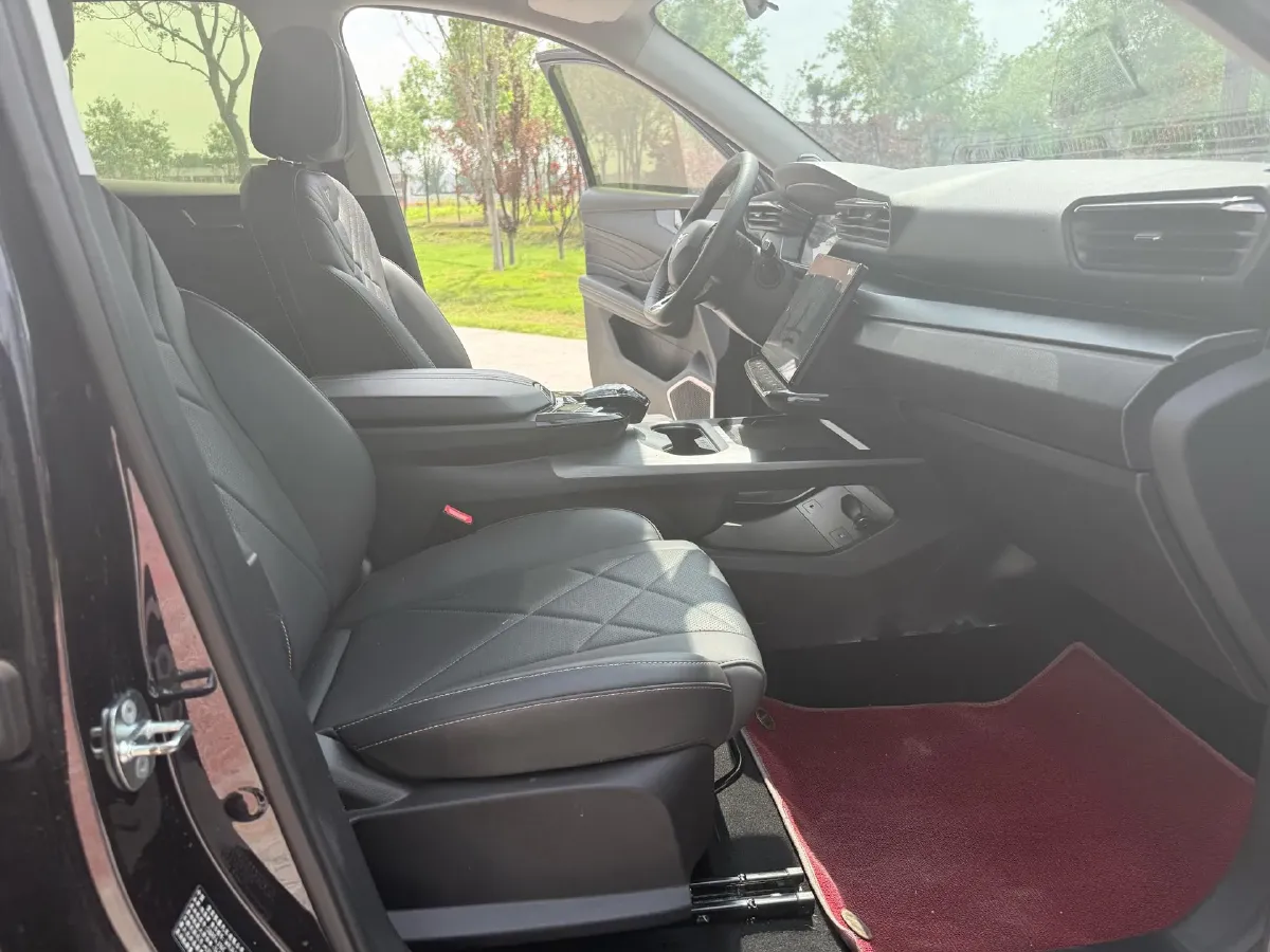 2023 Chery Exploration 06 1.6T 197HP L4 7DCT,autocango,china used car exporter,china ev exporter,chinese used car exporter,chinese used ev exporter