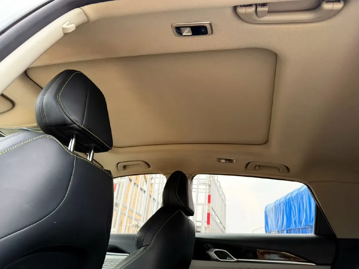 2023 Geely Coolray 1.5T 181HP L4 7DCT,autocango,china used car exporter,china ev exporter,chinese used car exporter,chinese used ev exporter