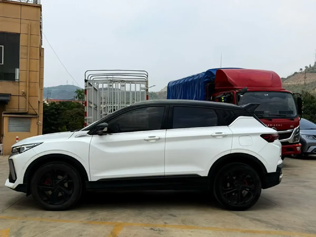 2023 Geely Coolray 1.5T 181HP L4 7DCT,autocango,china used car exporter,china ev exporter,chinese used car exporter,chinese used ev exporter