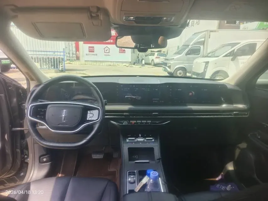 2024 Lincoln Corsair 2.0T 261HP L4 8AT,autocango,china used car exporter,china ev exporter,chinese used car exporter,chinese used ev exporter