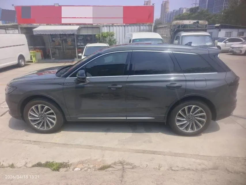 2024 Lincoln Corsair 2.0T 261HP L4 8AT,autocango,china used car exporter,china ev exporter,chinese used car exporter,chinese used ev exporter