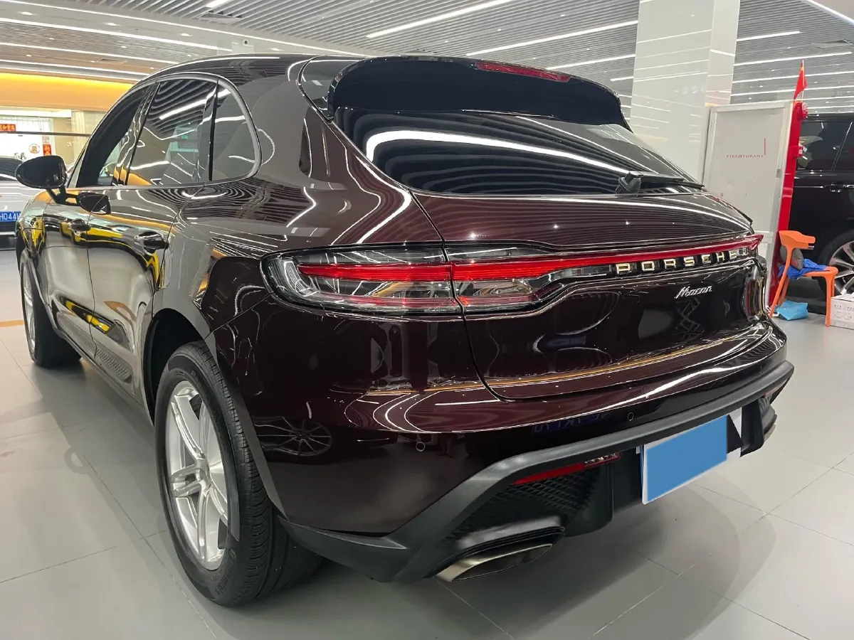2024 Porsche Macan 2.0T 265HP L4 7DCT,autocango,china used car exporter,china ev exporter,chinese used car exporter,chinese used ev exporter