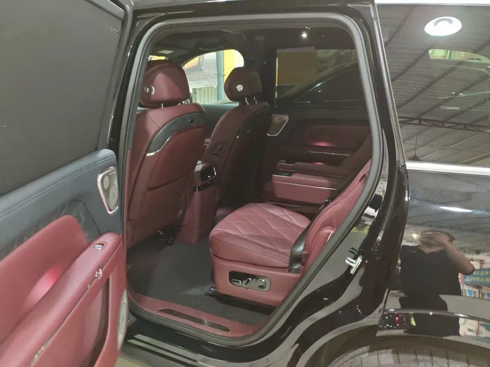 2026 Voyah 9L 1.5T 150HP L4 PHEV,autocango,china used car exporter,china ev exporter,chinese used car exporter,chinese used ev exporter