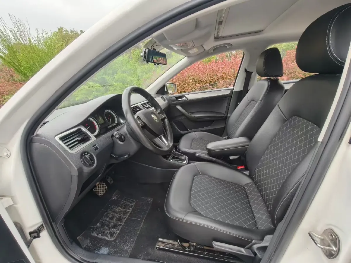 2018 Skoda Rapid 1.6L 110HP L4 6AT,autocango,china used car exporter,china ev exporter,chinese used car exporter,chinese used ev exporter