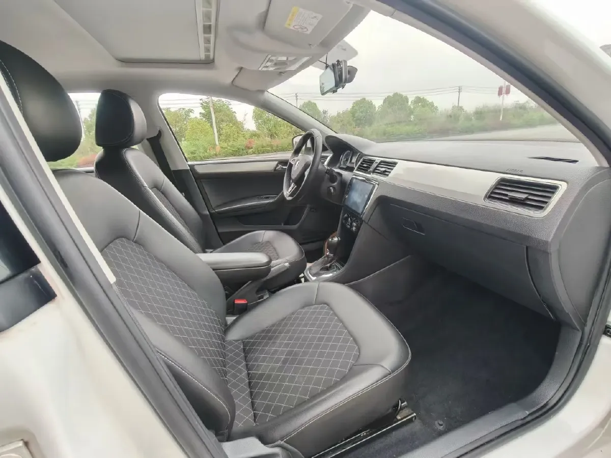 2018 Skoda Rapid 1.6L 110HP L4 6AT,autocango,china used car exporter,china ev exporter,chinese used car exporter,chinese used ev exporter