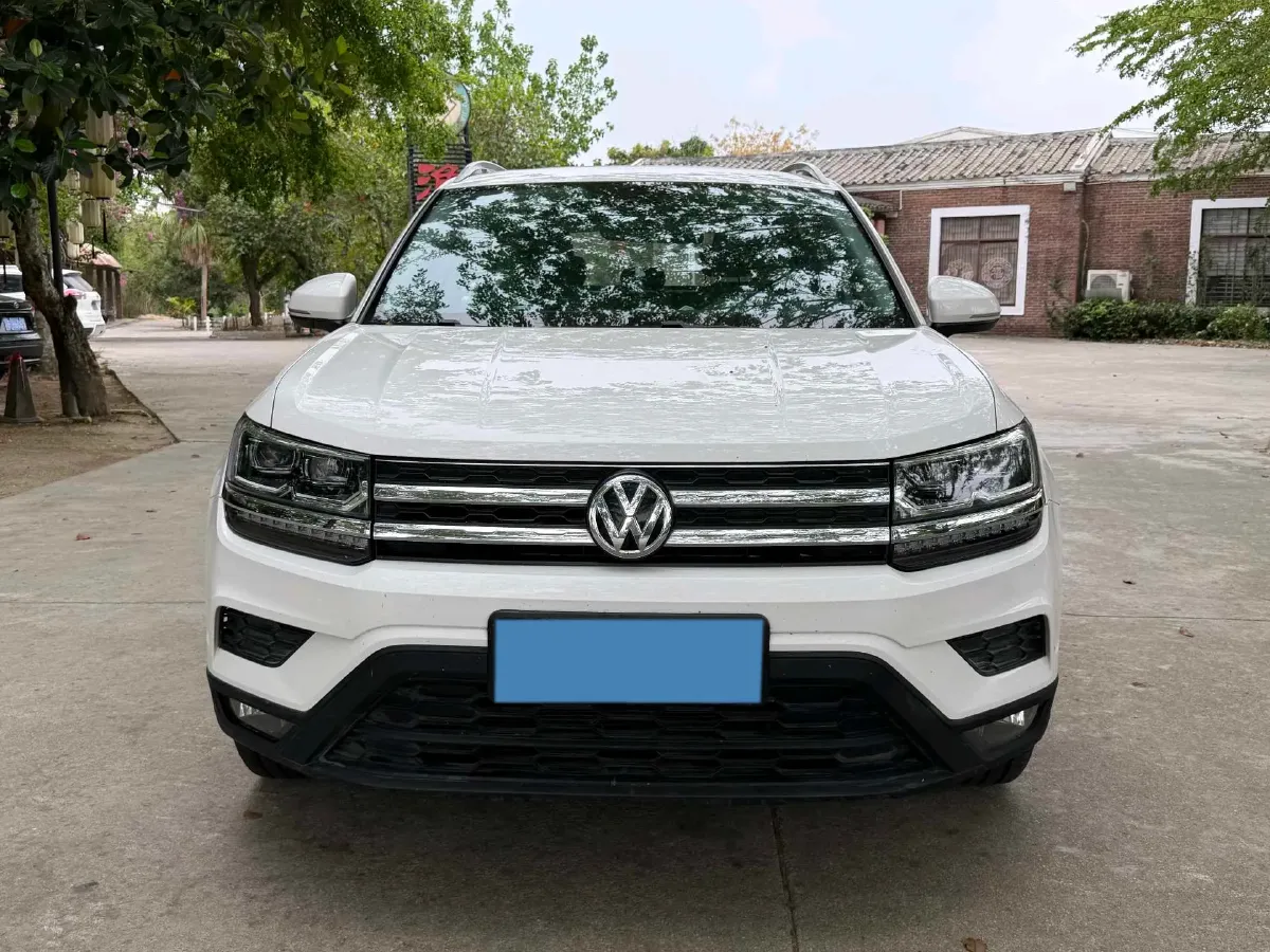 2019 MINI MINI 1.5T 102HP L3 7DCT,autocango,china used car exporter,china ev exporter,chinese used car exporter,chinese used ev exporter