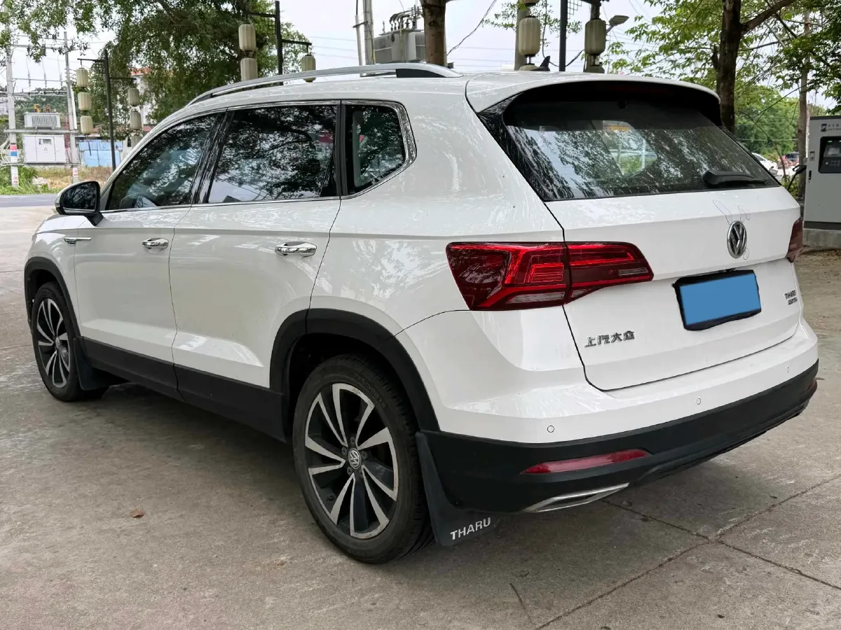 2019 MINI MINI 1.5T 102HP L3 7DCT,autocango,china used car exporter,china ev exporter,chinese used car exporter,chinese used ev exporter