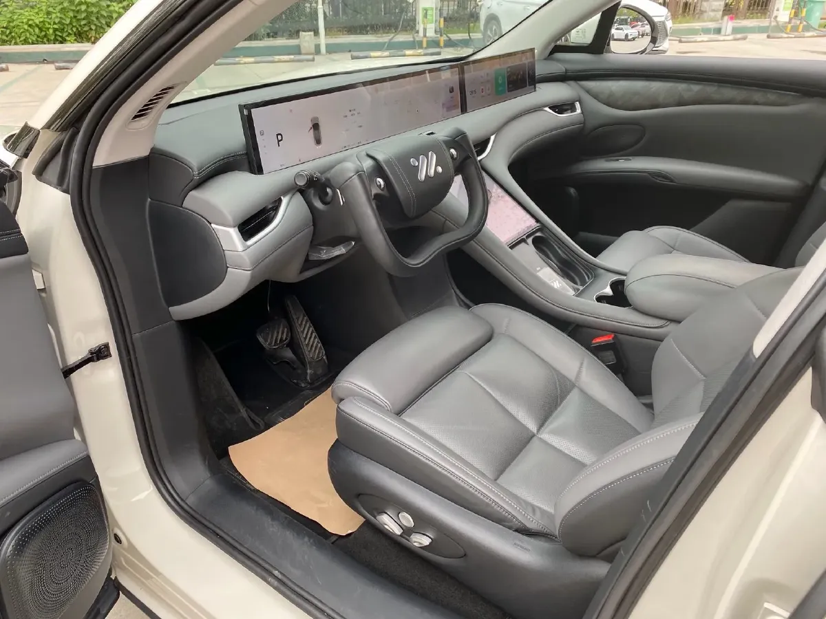 2023 IM LS6 BEV 71KWH,autocango,china used car exporter,china ev exporter,chinese used car exporter,chinese used ev exporter