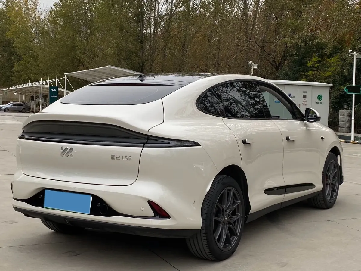 2023 IM LS6 BEV 71KWH,autocango,china used car exporter,china ev exporter,chinese used car exporter,chinese used ev exporter