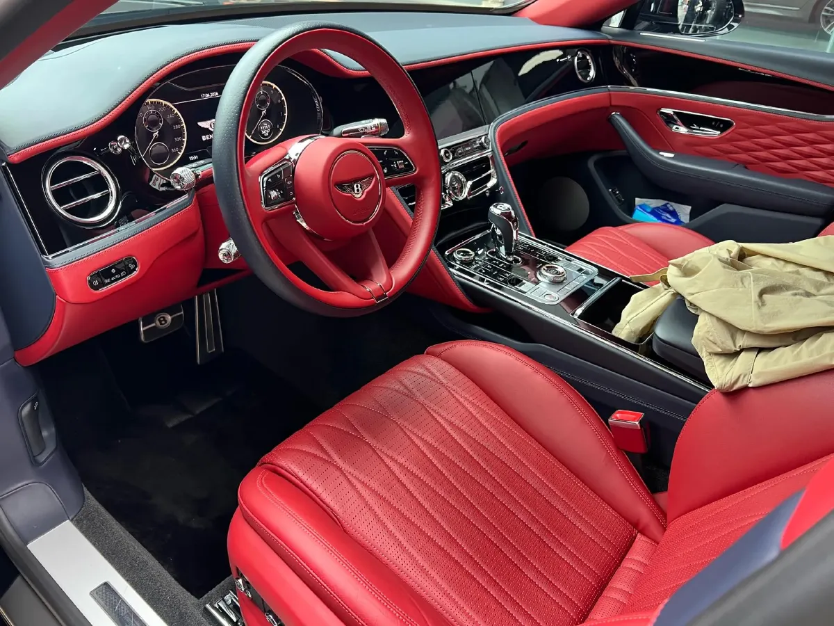 2022 Bentley Flying Spur 4.0T 550HP V8 8DCT,autocango,china used car exporter,china ev exporter,chinese used car exporter,chinese used ev exporter