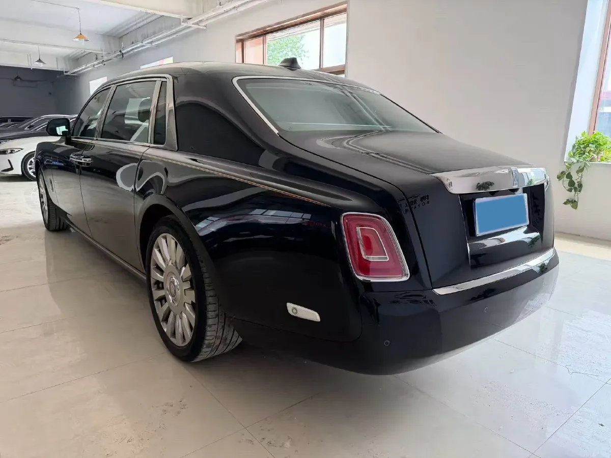 2018 Rolls-Royce Phantom 6.7T 571HP V12 8AT,autocango,china used car exporter,china ev exporter,chinese used car exporter,chinese used ev exporter