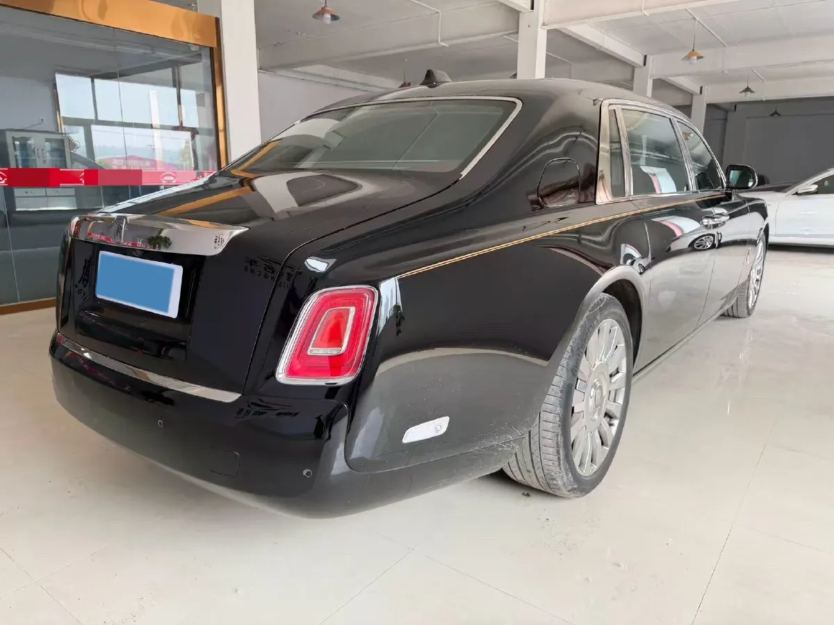 2018 Rolls-Royce Phantom 6.7T 571HP V12 8AT,autocango,china used car exporter,china ev exporter,chinese used car exporter,chinese used ev exporter