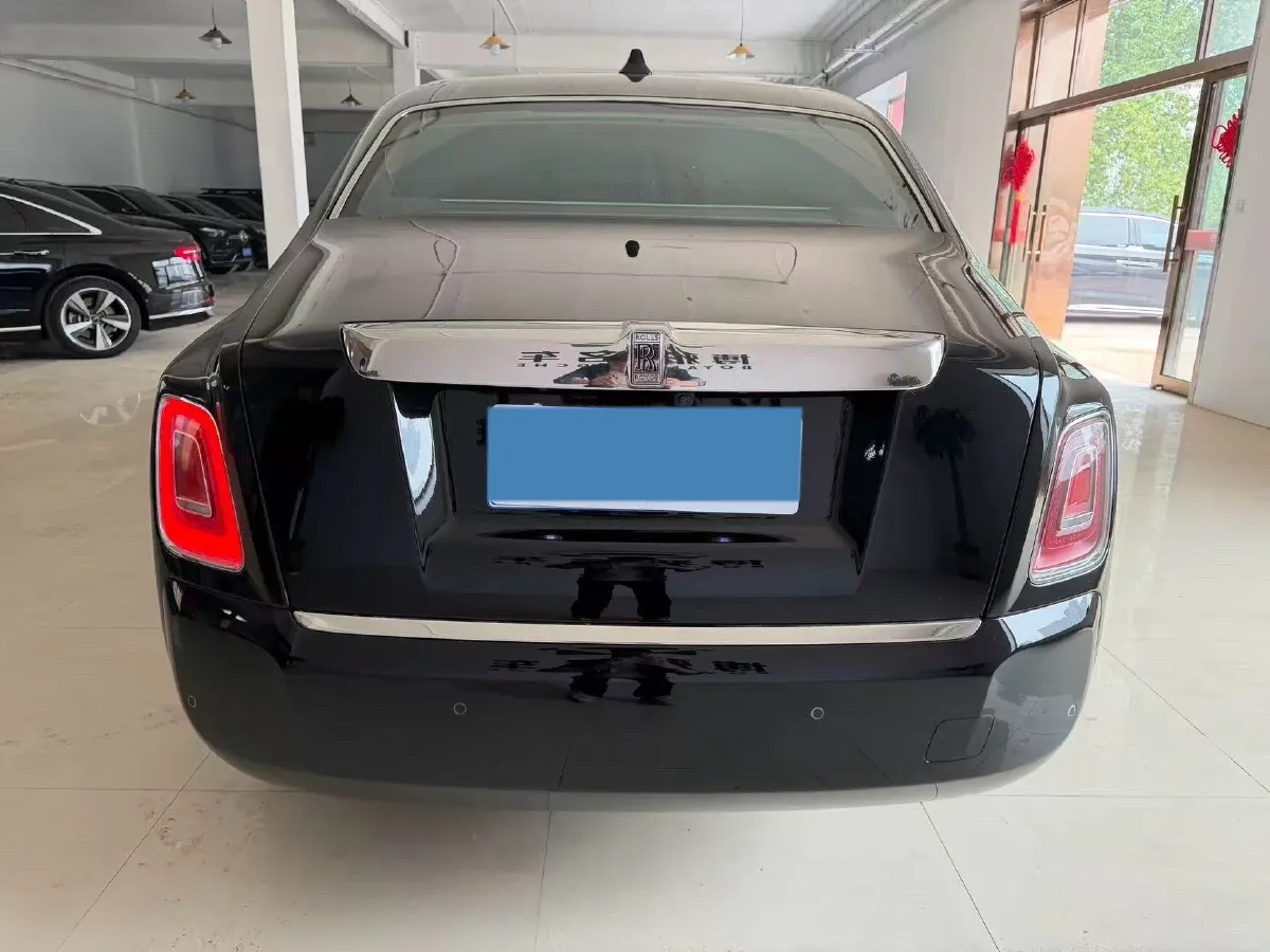 2018 Rolls-Royce Phantom 6.7T 571HP V12 8AT,autocango,china used car exporter,china ev exporter,chinese used car exporter,chinese used ev exporter