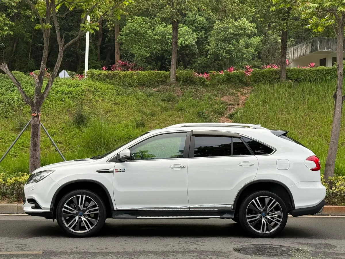 2017 BYD Tang 2.0T 205HP L4 6DCT PHEV,autocango,china used car exporter,china ev exporter,chinese used car exporter,chinese used ev exporter