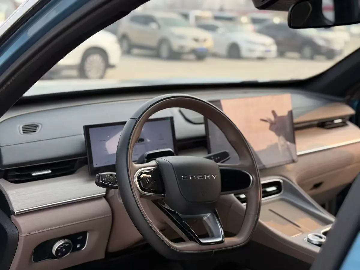 2025 Chery Tiggo8 PLUS C-DM 1.5T 156HP L4 1DHT PHEV,autocango,china used car exporter,china ev exporter,chinese used car exporter,chinese used ev exporter