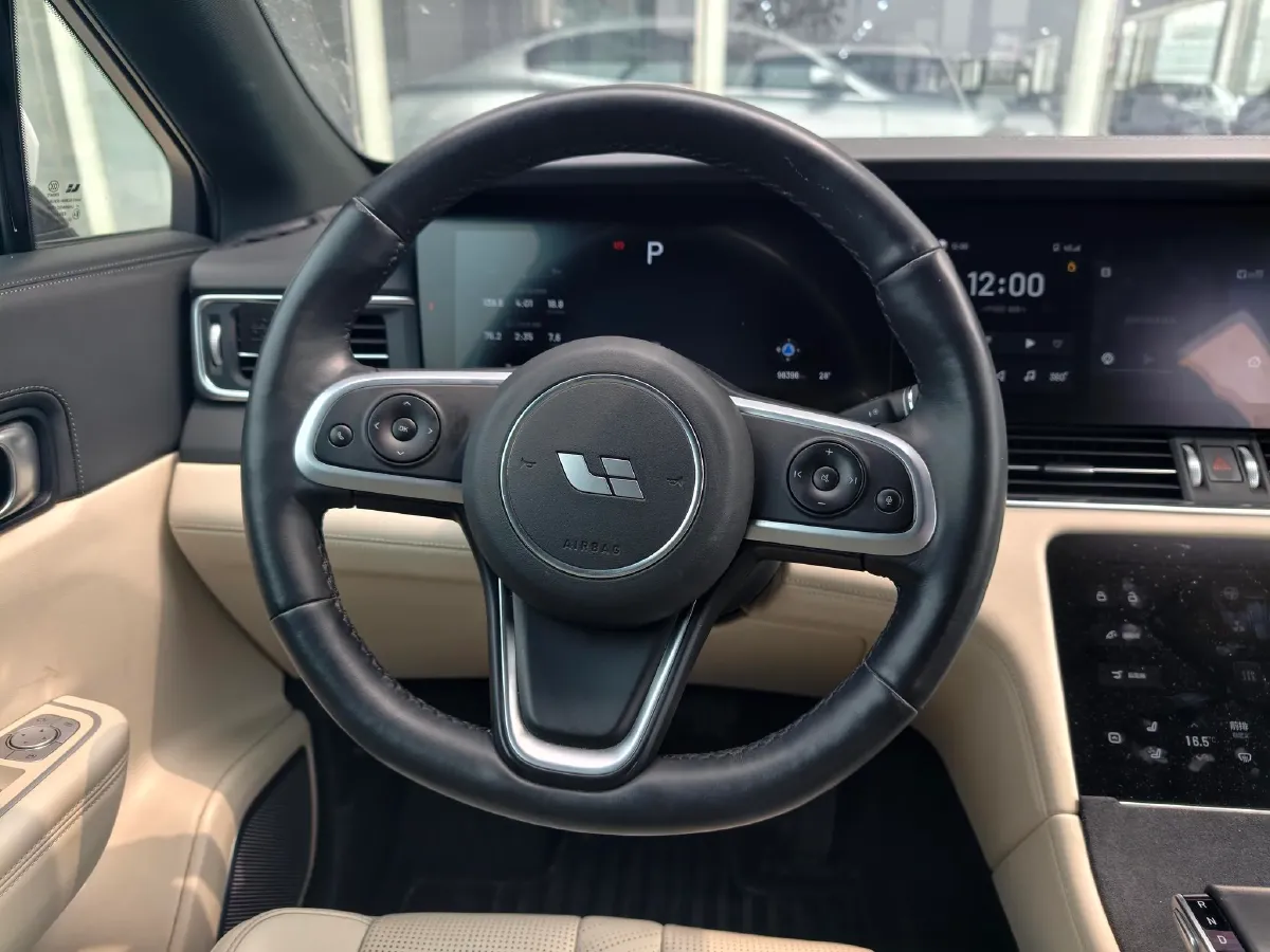 2020 Li ONE Range Extended 131HP REEV 40.5KWH,autocango,china used car exporter,china ev exporter,chinese used car exporter,chinese used ev exporter