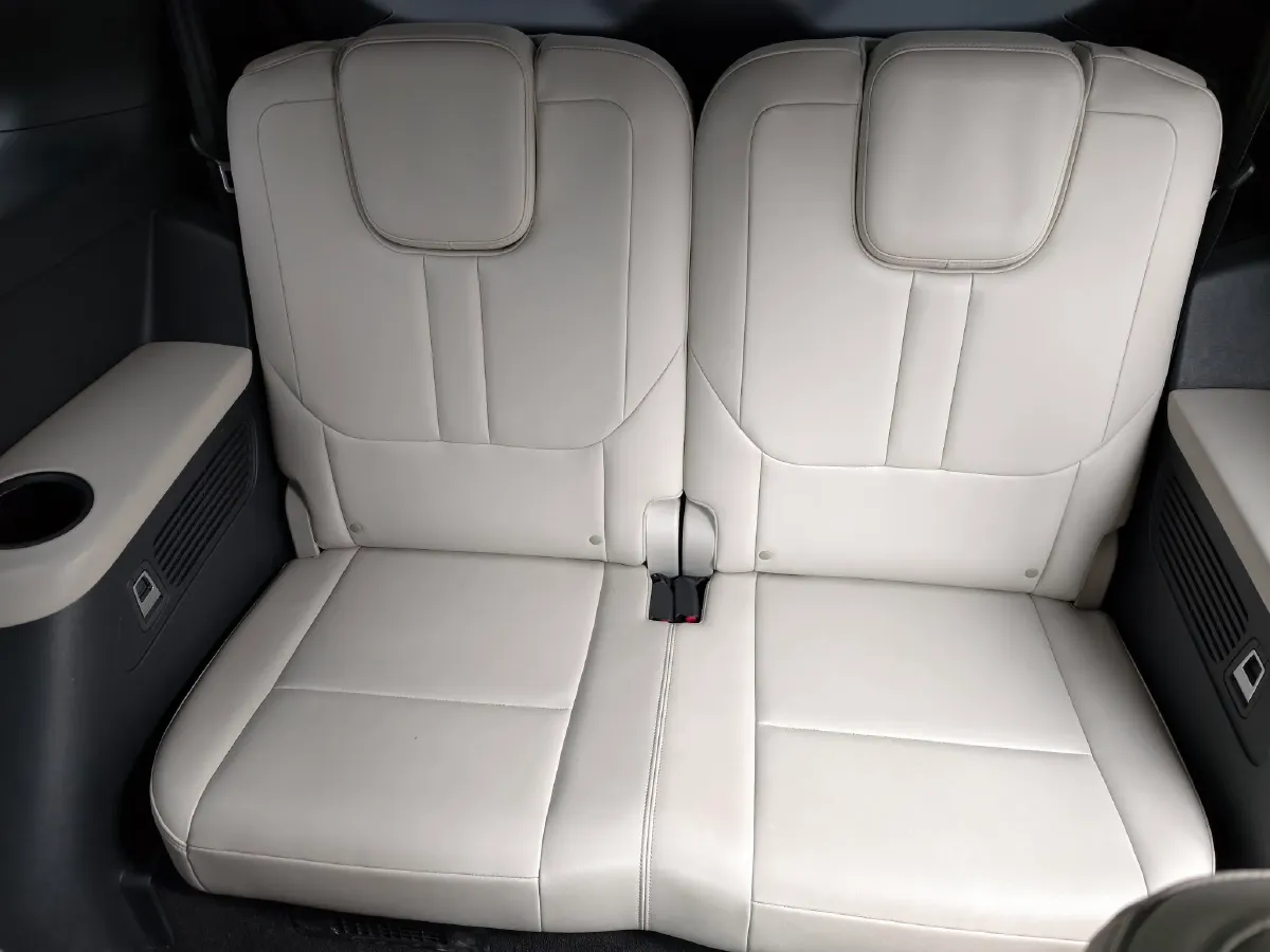 2020 Li ONE Range Extended 131HP REEV 40.5KWH,autocango,china used car exporter,china ev exporter,chinese used car exporter,chinese used ev exporter