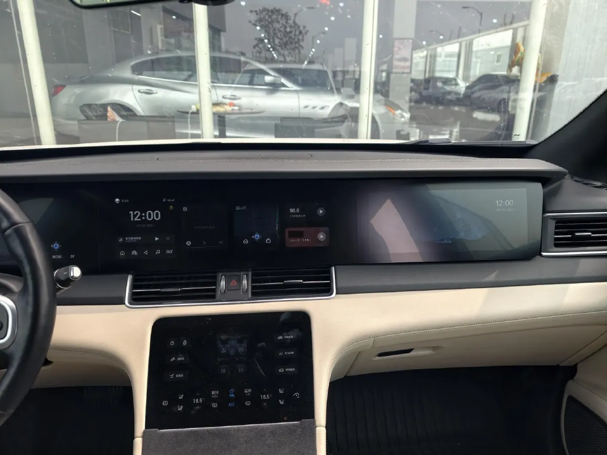 2020 Li ONE Range Extended 131HP REEV 40.5KWH,autocango,china used car exporter,china ev exporter,chinese used car exporter,chinese used ev exporter