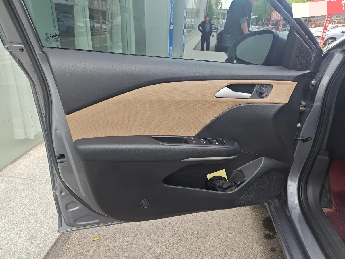 2020 Chevrolet Monza 1.5L 113HP L4 6AT,autocango,china used car exporter,china ev exporter,chinese used car exporter,chinese used ev exporter